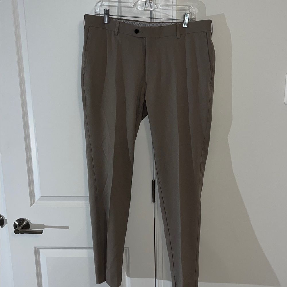 Peter Millar Tour Crown Chino Flat front Golf pants 34”x 30” Trousers Tan Taupe